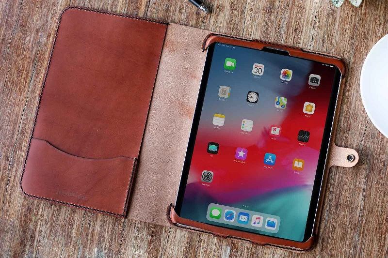 iPad Pro 11 2021 Classic Leather Case